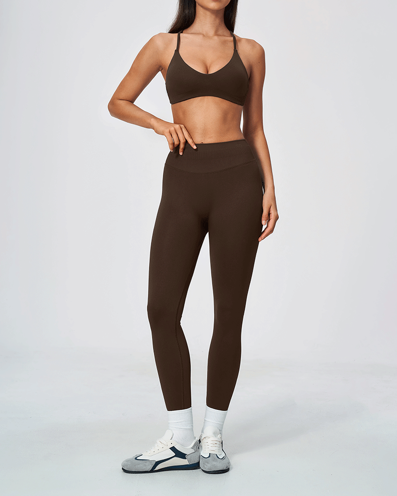 Seamless Y-Back Sculpted Sports Bra