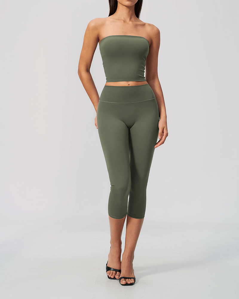 High-waisted tight athletic shorts