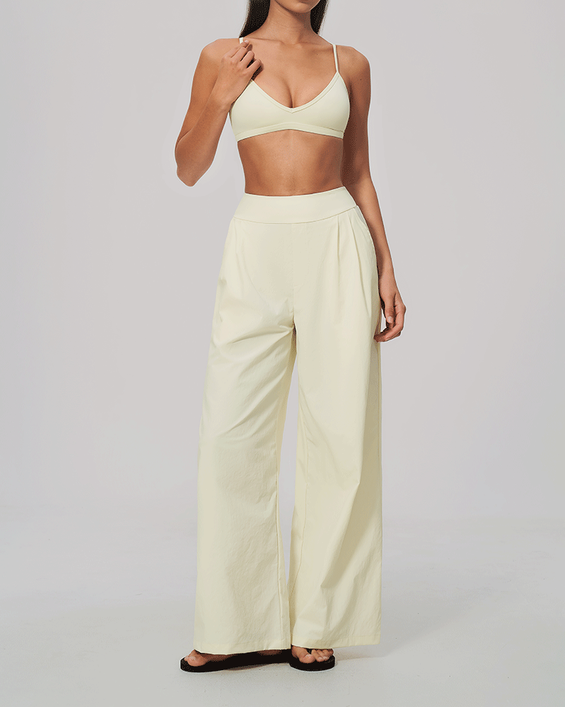 Sculpted V-Neck Open-Back Sports Bra